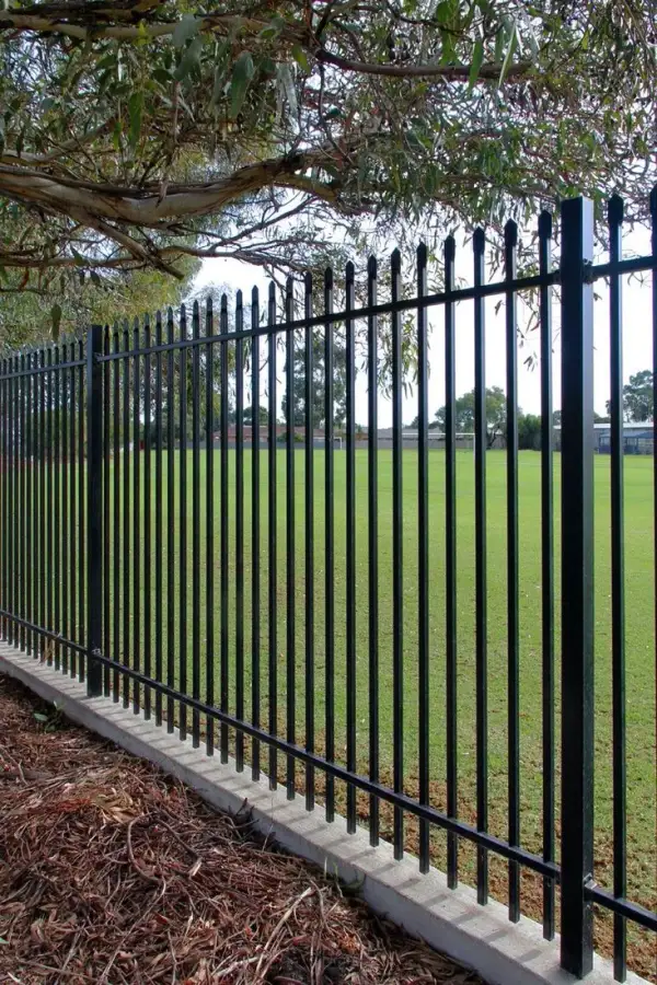 سور حديد برؤوس رمحية — FENCE-05